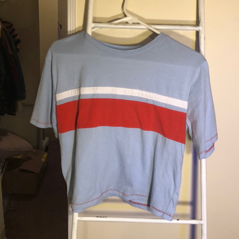 Cropped baby blue striped tee. Reg size.